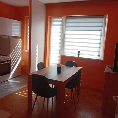 Uros Apartment Backi Petrovac